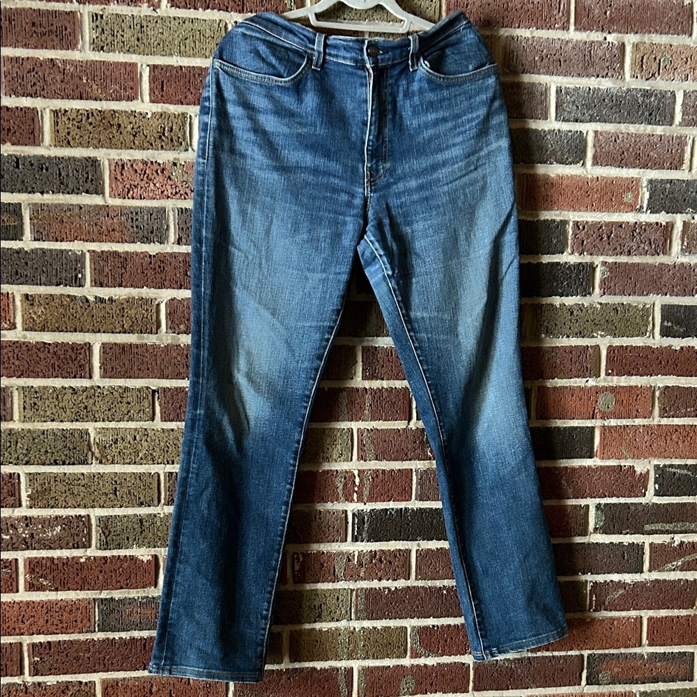 imogene + willie Classic Blue Women's Straight Jeans